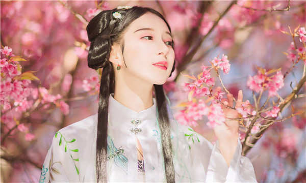 铁门关供卵试管婴儿：助您实现家庭梦想的科学方案
